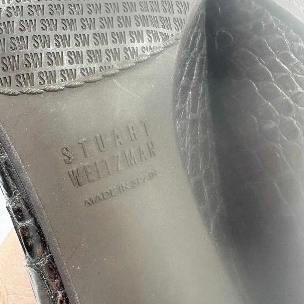 Stuart Weitzman Pumps Womens 6.5 Brown Croc Embossed Leather Round Old Money